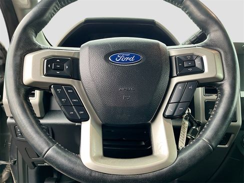 Used 2020 Ford F250 Lariat w/ Lariat Value Package image 11