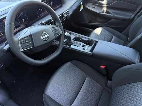 New 2026 Nissan Sentra SV w/ SV Convenience Package FWD image 15