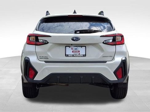 Used 2025 Subaru Crosstrek 2.0i Premium AWD/4WD image 5