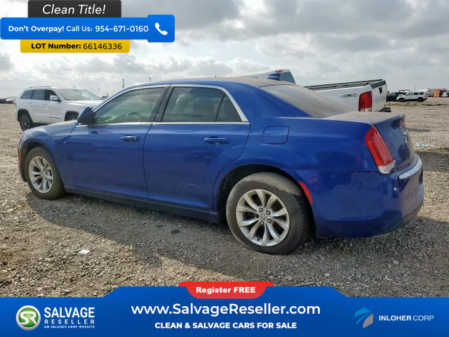 Used 2018 Chrysler 300 Touring RWD image 3