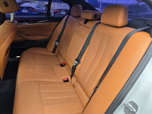 Used 2023 BMW 540i w/ M Sport Package image 34