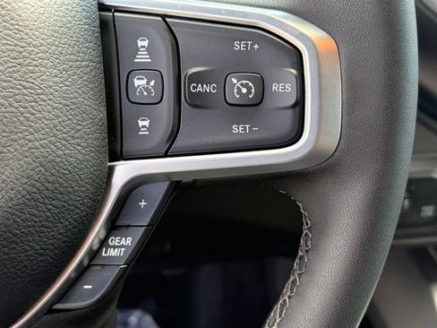 New 2026 RAM 2500 Big Horn AWD/4WD image 18