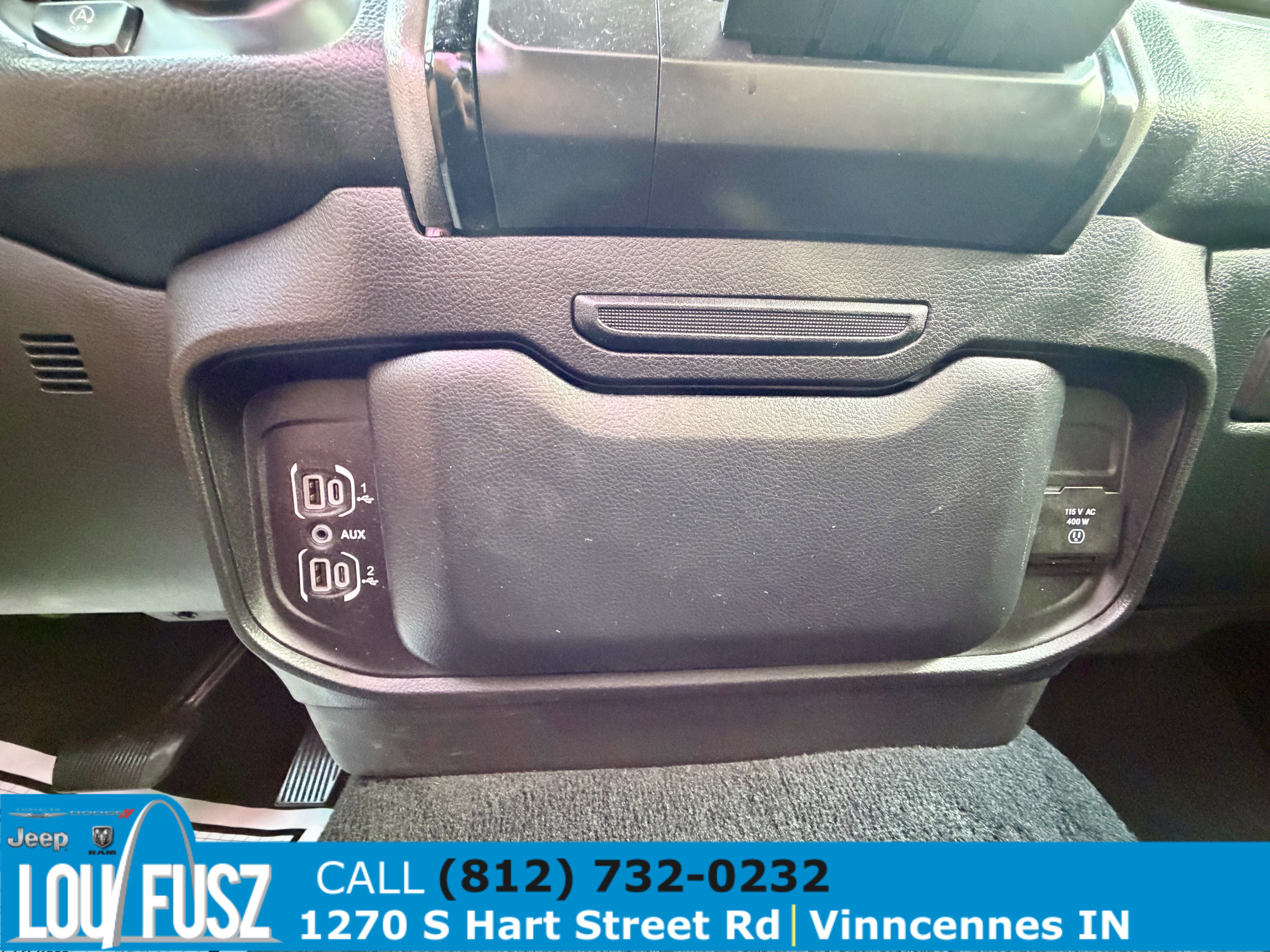Used 2025 RAM 1500 Laramie AWD/4WD image 16