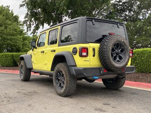 Used 2023 Jeep Wrangler Unlimited w/ Cold Weather Group AWD/4WD image 10