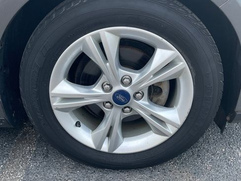 Used 2012 Ford Focus SEL FWD image 24