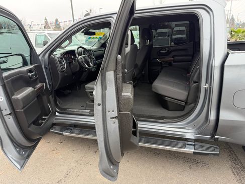 Used 2022 Chevrolet Silverado 1500 RST image 14