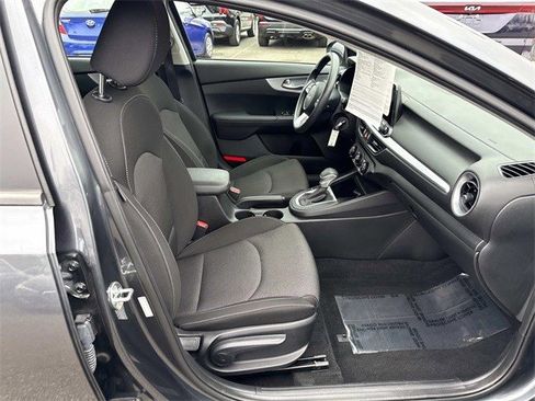 Certified 2023 Kia Forte LXS image 9