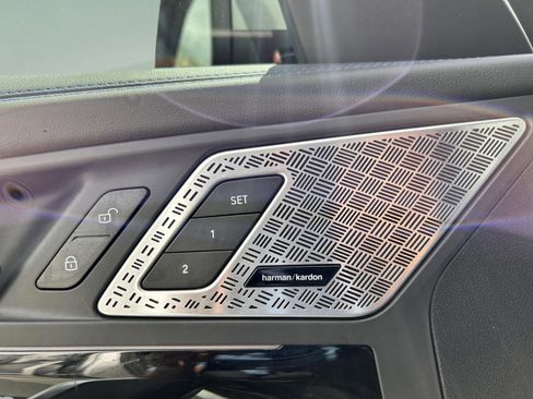 Used 2025 BMW X1 xDrive28i w/ Premium Package image 22