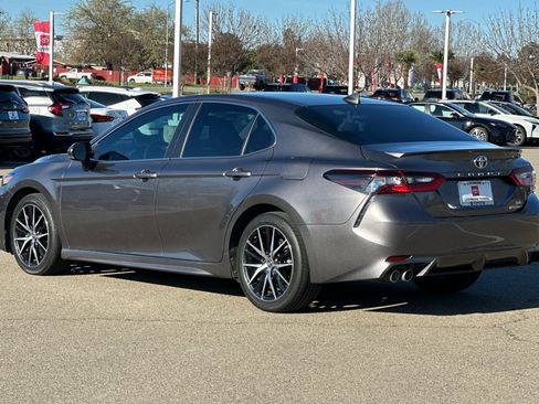 New 2023 Toyota Camry SE w/ Audio Upgrade Package FWD image 6