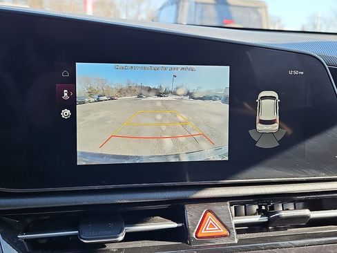 Certified 2023 Kia Niro EX image 19