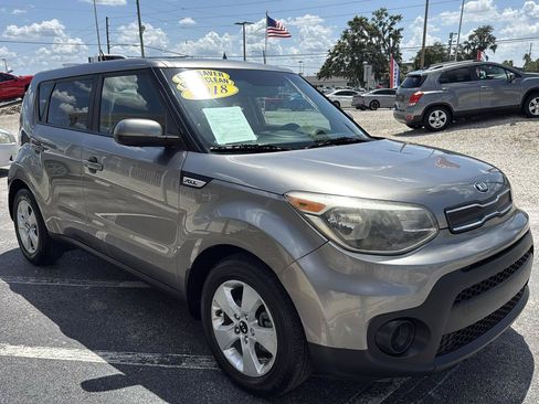 Used 2018 Kia Soul w/ Convenience Package FWD image 7