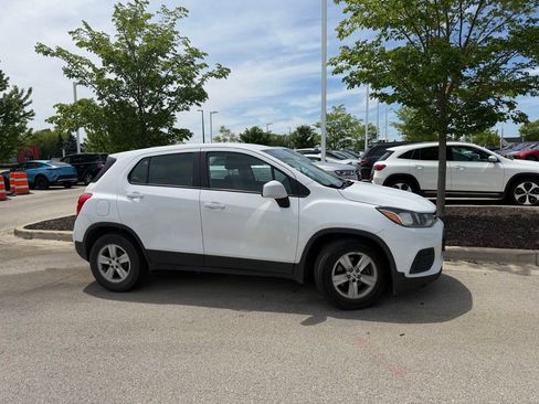 Used 2020 Chevrolet Trax LS FWD image 6