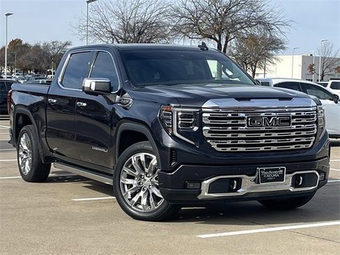 Used 2022 GMC Sierra 1500 Denali w/ Denali Reserve Package image 2