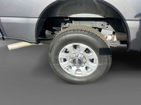 Used 2024 Ford F250 XLT image 10
