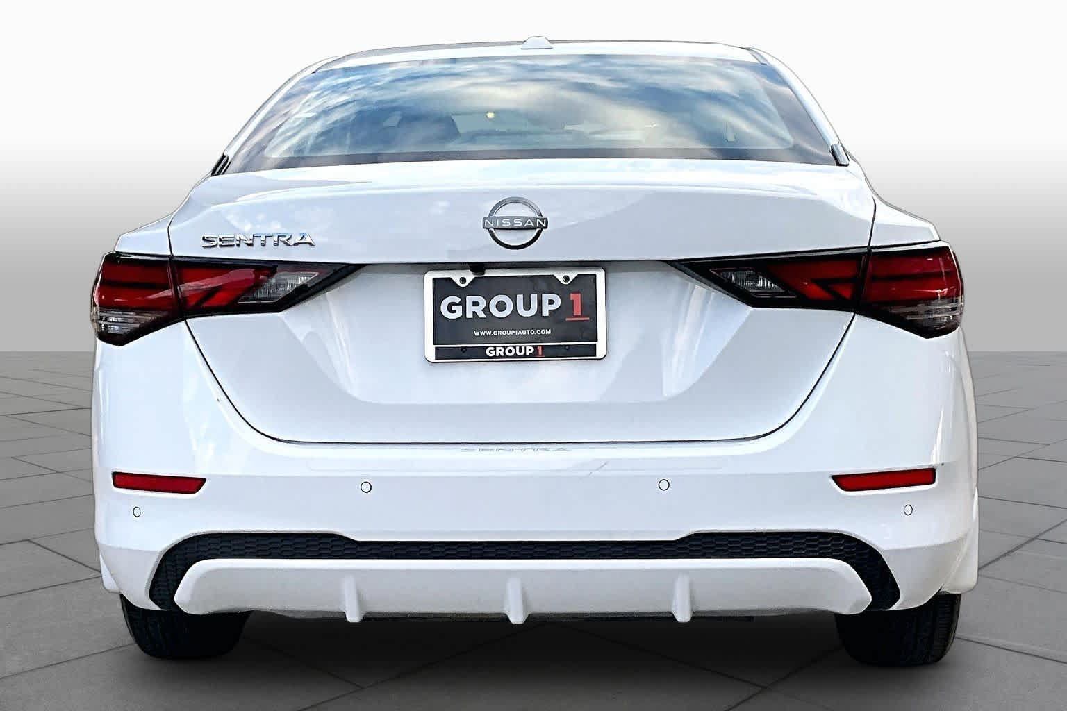 Used 2025 Nissan Sentra SV w/ All-Weather Package FWD image 4