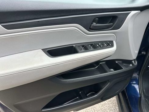Used 2020 Honda Odyssey EX image 15