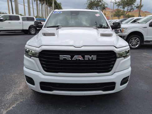 Used 2025 RAM 1500 Laramie w/ Sport Appearance Package AWD/4WD image 9