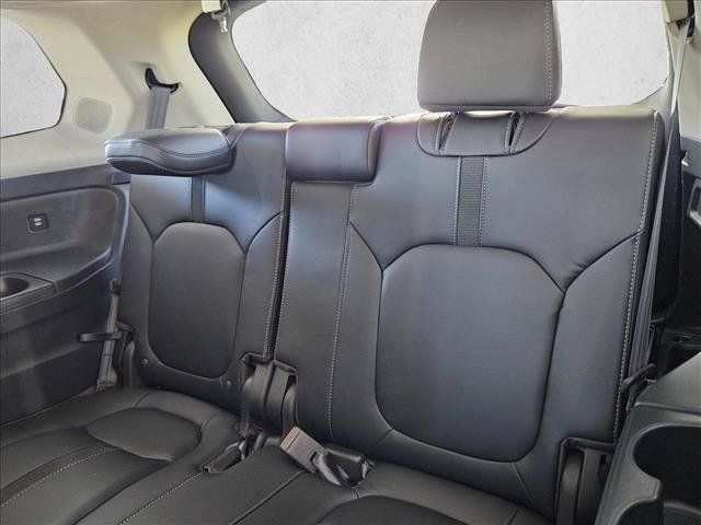Used 2024 Honda Pilot Touring image 17