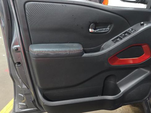 Certified 2023 Nissan Frontier PRO-4X w/ Technology Package image 6