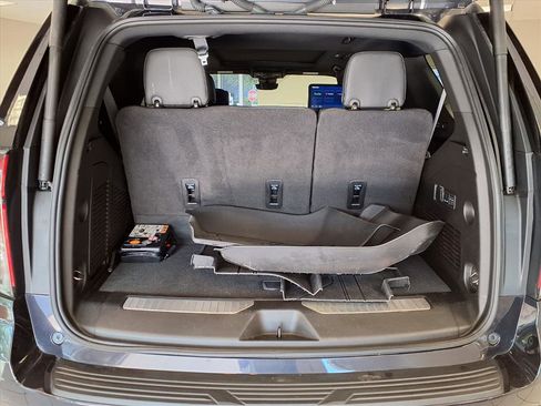 Used 2024 Chevrolet Tahoe Premier w/ Premium Package image 19