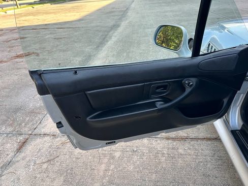 Used 2002 BMW Z3 2.5i image 13