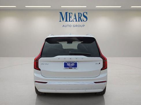 New 2026 Volvo XC90 B6 Ultra w/ Protection Package AWD/4WD image 4
