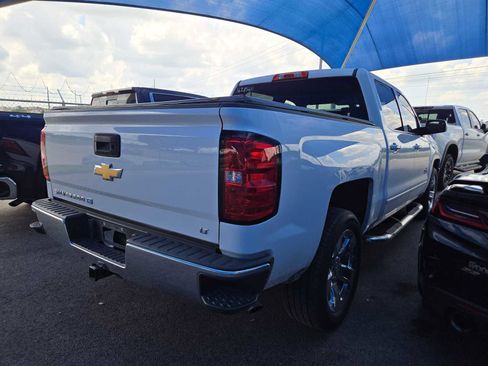 Used 2018 Chevrolet Silverado 1500 LT w/ LT Eassist Package RWD image 4