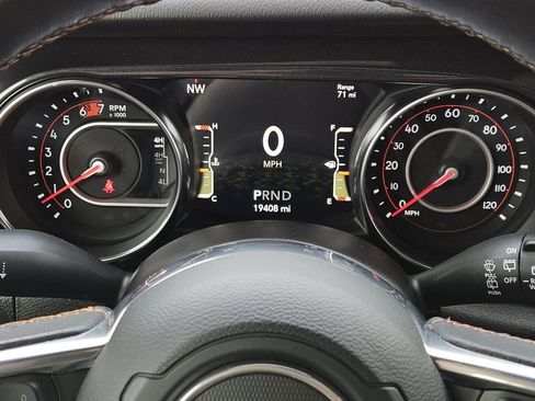 Used 2022 Jeep Wrangler Unlimited Rubicon w/ Trailer Tow Package image 23