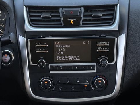 Used 2018 Nissan Altima 2.5 S w/ S Convenience Package image 15