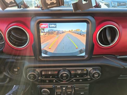 Used 2021 Jeep Gladiator Rubicon AWD/4WD image 29