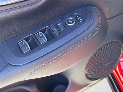 Used 2023 Honda HR-V EX-L image 18