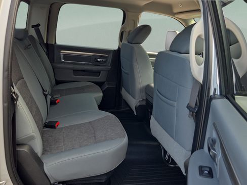 Used 2018 RAM 1500 Big Horn RWD image 13
