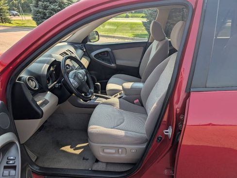 Used 2006 Toyota RAV4 Limited AWD/4WD image 15