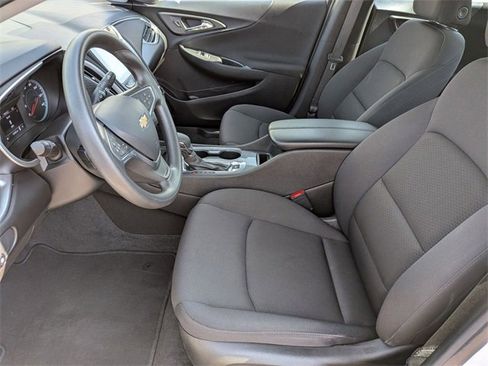 Used 2023 Chevrolet Malibu LT image 12