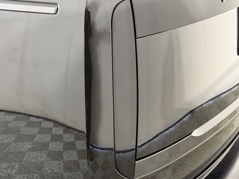 Used 2024 Land Rover Range Rover SE AWD/4WD image 13