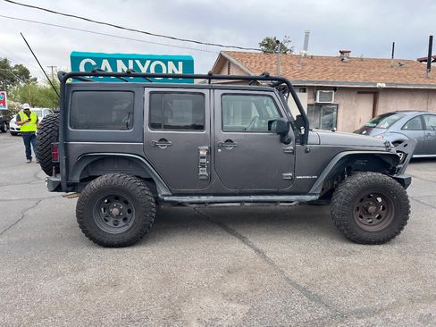 Used 2014 Jeep Wrangler Unlimited Sport w/ Quick Order Package 24S AWD/4WD image 2