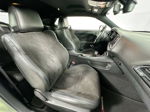 Used 2022 Dodge Challenger GT w/ Plus Package image 28