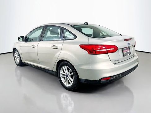 Used 2015 Ford Focus SE image 7