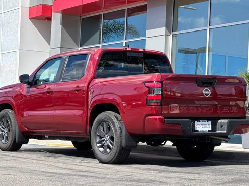 Used 2025 Nissan Frontier SV w/ SV Convenience Package image 7
