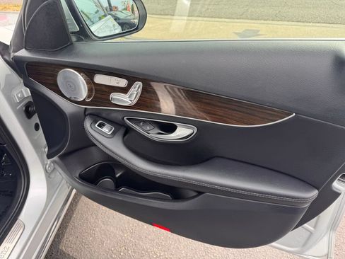 Used 2017 Mercedes-Benz C 300 4MATIC Sedan image 20