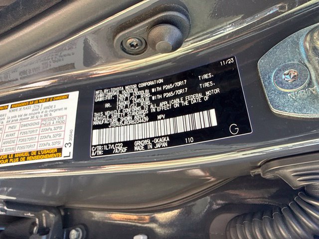 Used 2024 Toyota 4Runner TRD Off-Road Premium w/ Off Road Premium Plus Package AWD/4WD image 34