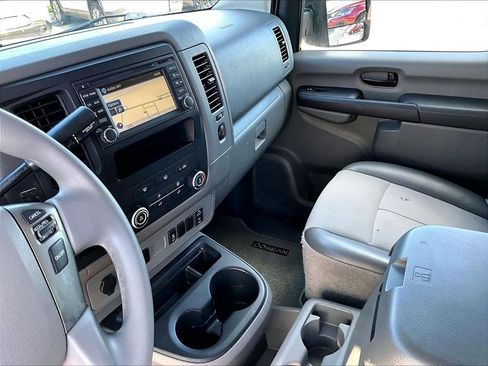 Used 2019 Nissan NV 3500 SV w/ Navigation Package RWD image 20