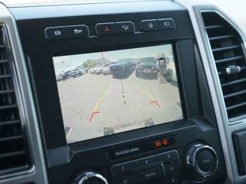 Used 2020 Ford F350 Lariat w/ Lariat Ultimate Package AWD/4WD image 28