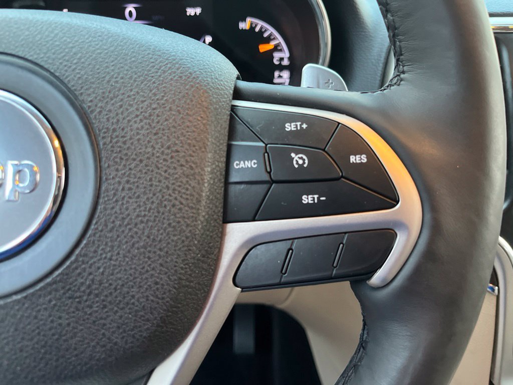 Used 2017 Jeep Grand Cherokee Limited RWD image 22