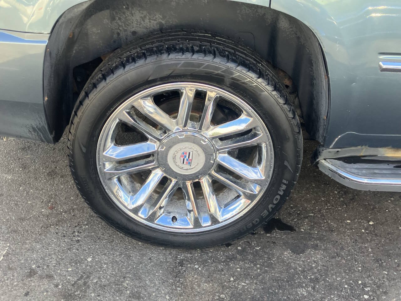 Used 2008 Cadillac Escalade AWD image 13