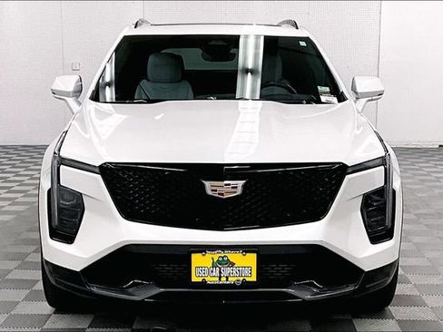 Used 2024 Cadillac XT4 Sport AWD/4WD image 4