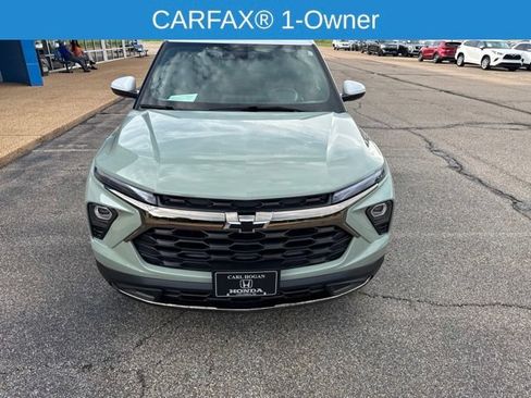 Used 2024 Chevrolet TrailBlazer ACTIV FWD image 2