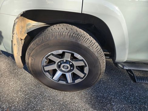 Used 2022 Toyota 4Runner TRD Off-Road image 7