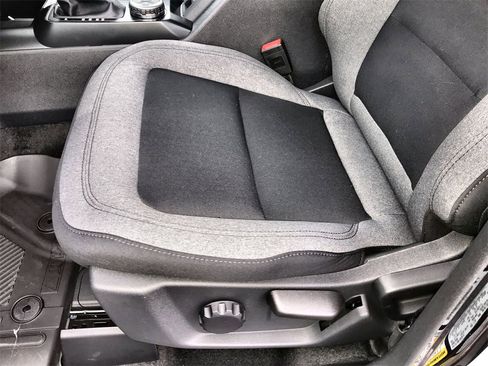 New 2025 Ford Bronco 4-Door image 12