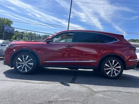Used 2025 Acura MDX SH-AWD w/ Technology Package image 2